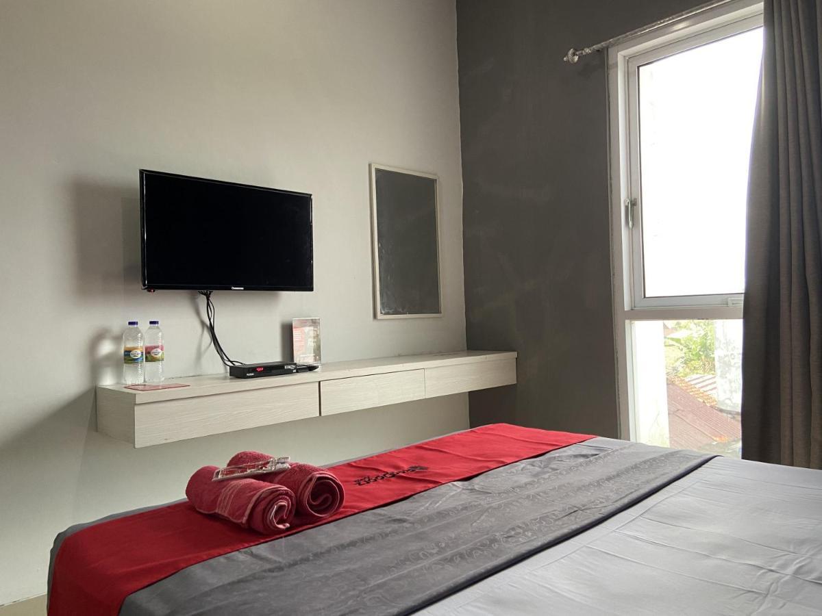 Reddoorz Near Rsud Margono Purwokerto 3 Hotel Exterior photo