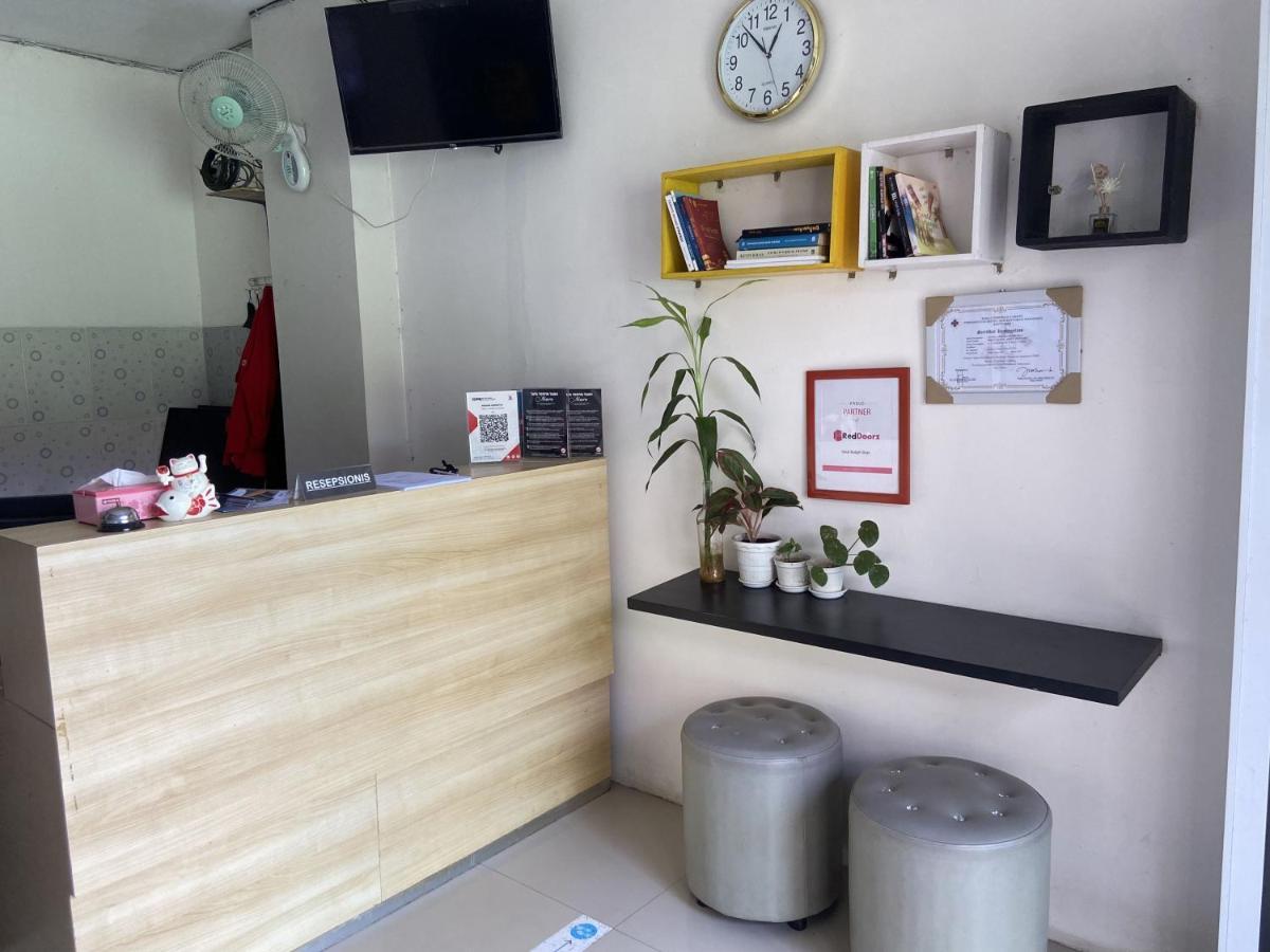 Reddoorz Near Rsud Margono Purwokerto 3 Hotel Exterior photo