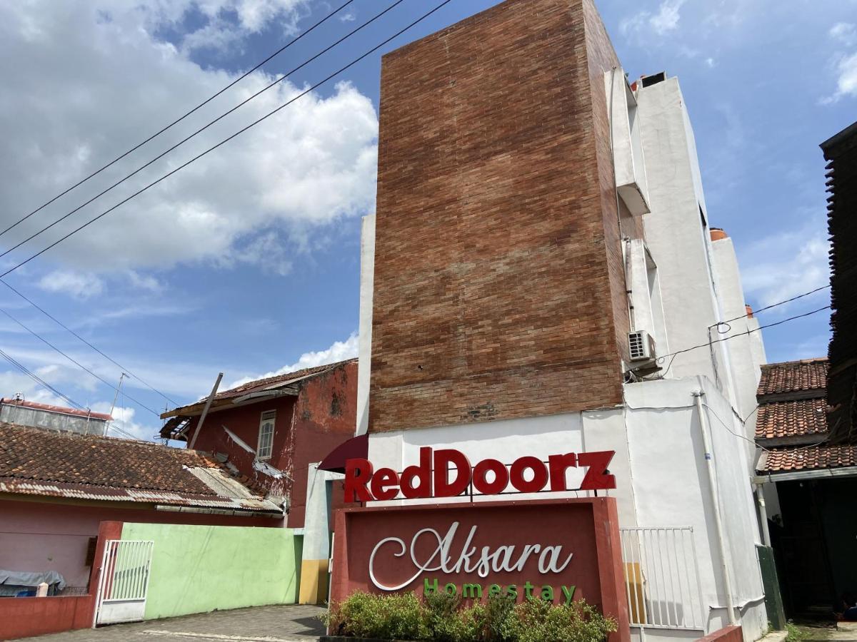 Reddoorz Near Rsud Margono Purwokerto 3 Hotel Exterior photo