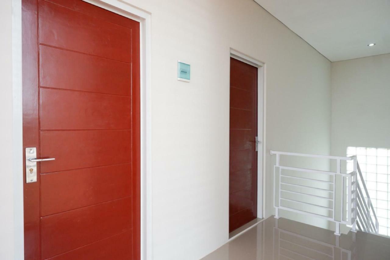 Reddoorz Near Rsud Margono Purwokerto 3 Hotel Exterior photo