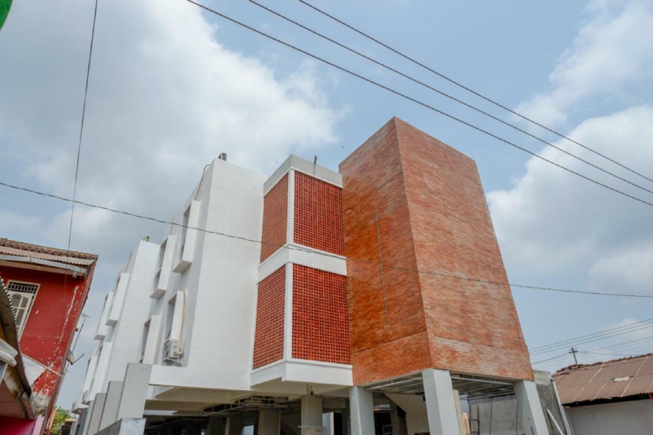 Reddoorz Near Rsud Margono Purwokerto 3 Hotel Exterior photo