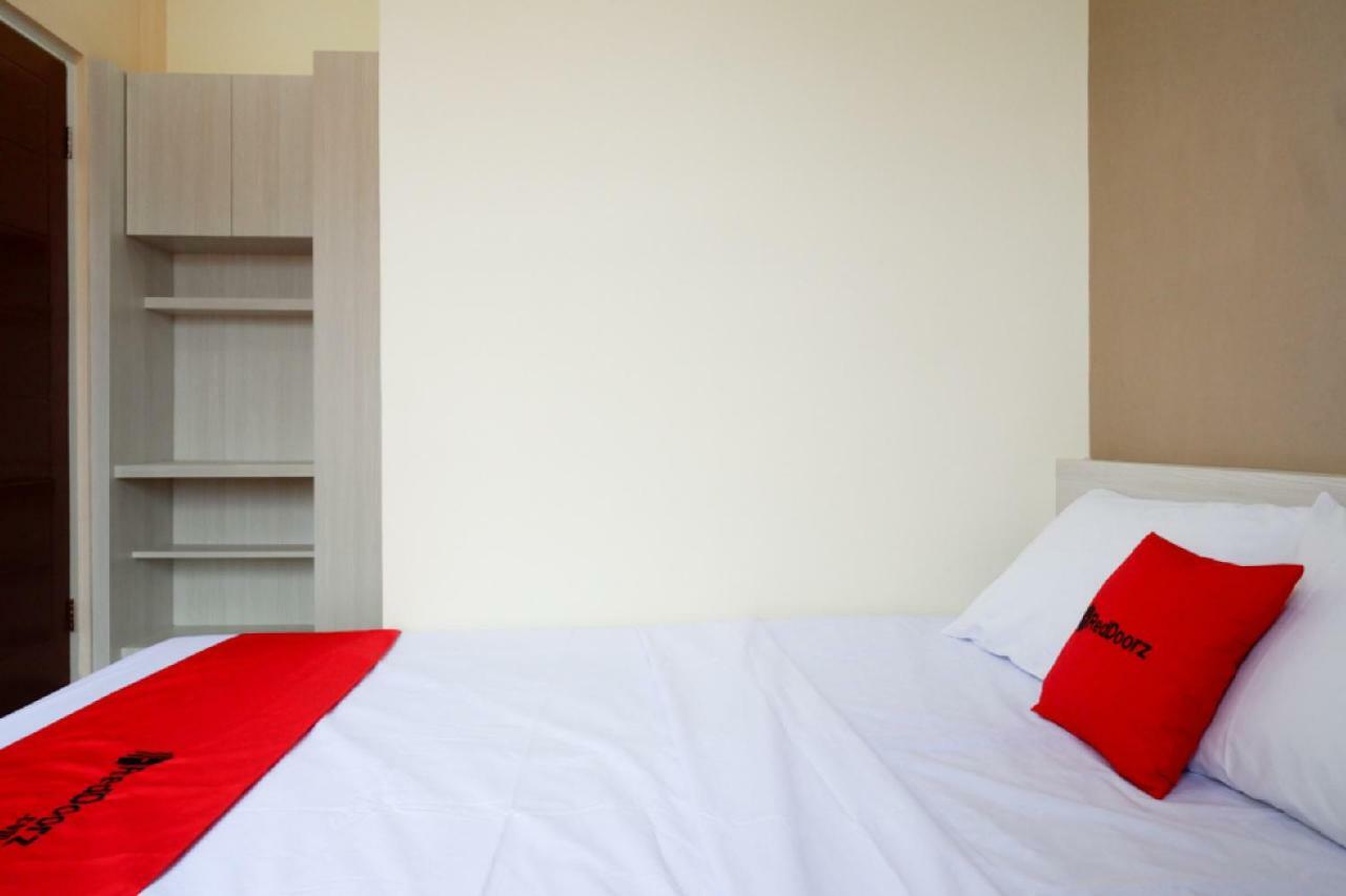 Reddoorz Near Rsud Margono Purwokerto 3 Hotel Exterior photo